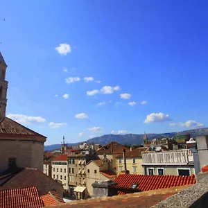 Apartment The Heart Of Palace, Split